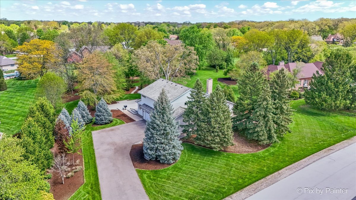 28W300 Flanders Lane, Winfield, IL 60190