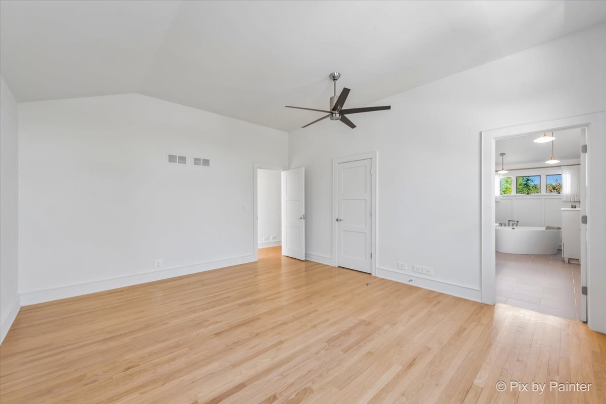 28W300 Flanders Lane, Winfield, IL 60190