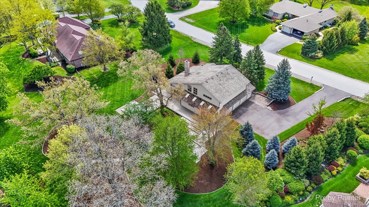 28W300 Flanders Lane, Winfield, IL 60190