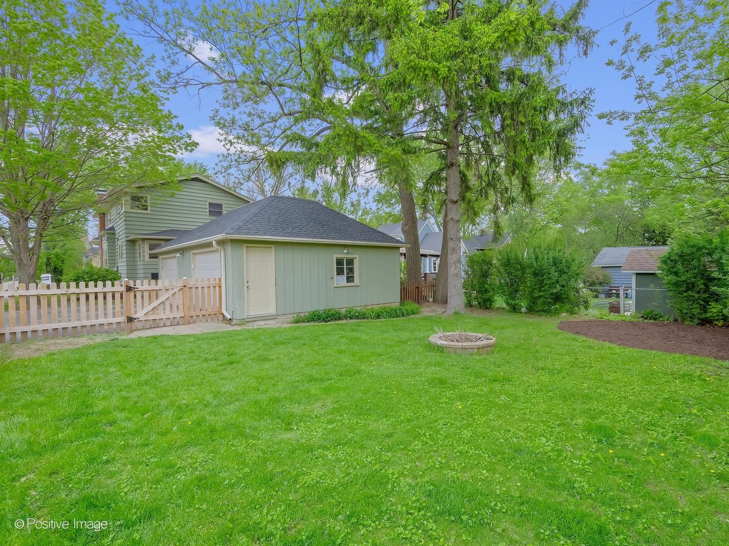 424 Blaine Street, Batavia, IL 60510