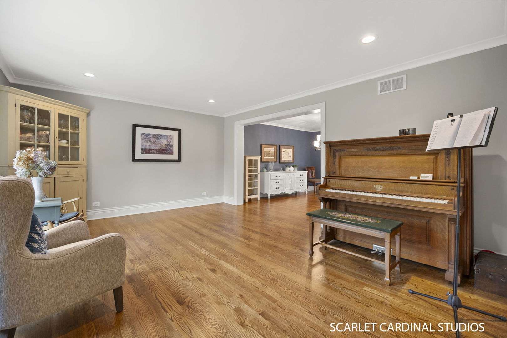 2010 Canterbury Place, Wheaton, IL 60189