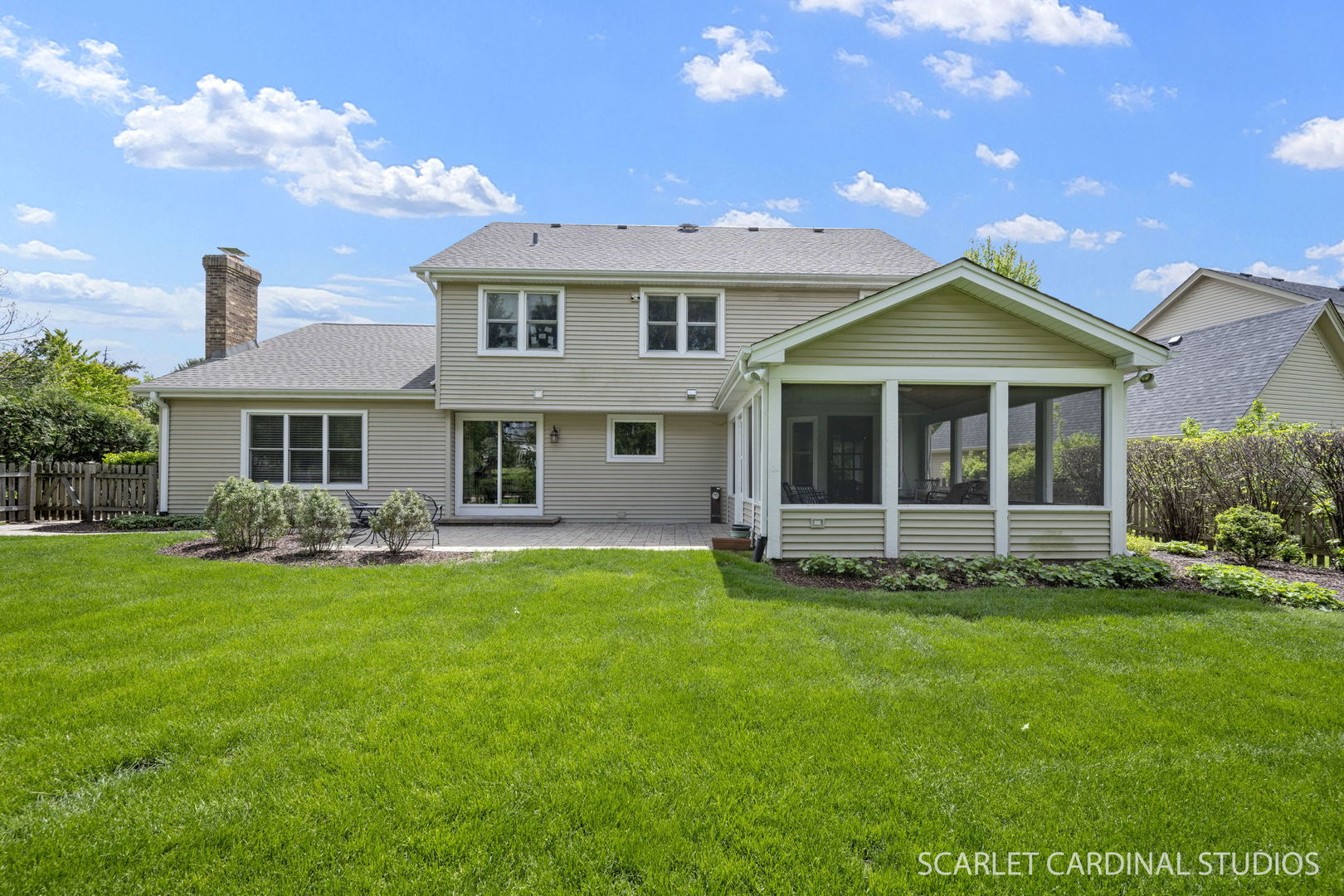 2010 Canterbury Place, Wheaton, IL 60189