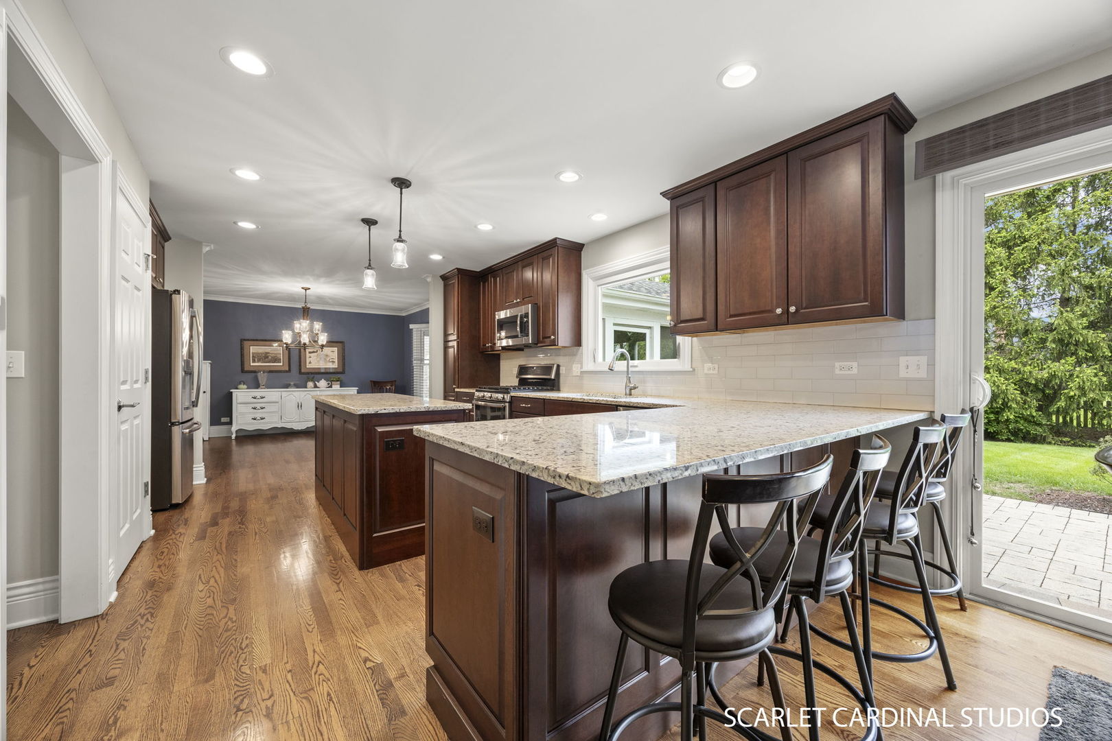 2010 Canterbury Place, Wheaton, IL 60189