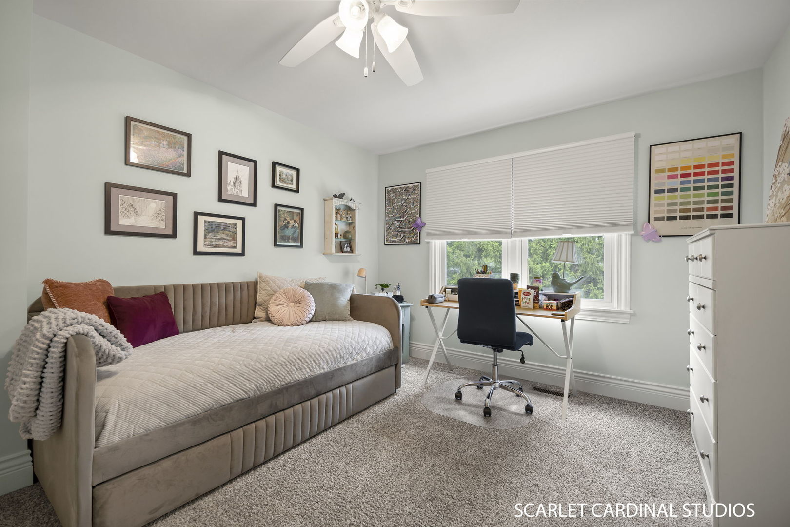 2010 Canterbury Place, Wheaton, IL 60189