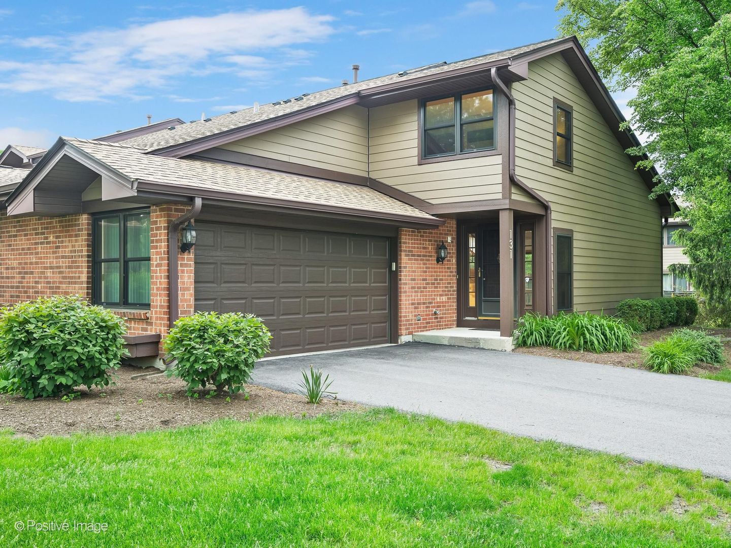 131 White Birch Lane, Westmont, IL 60559