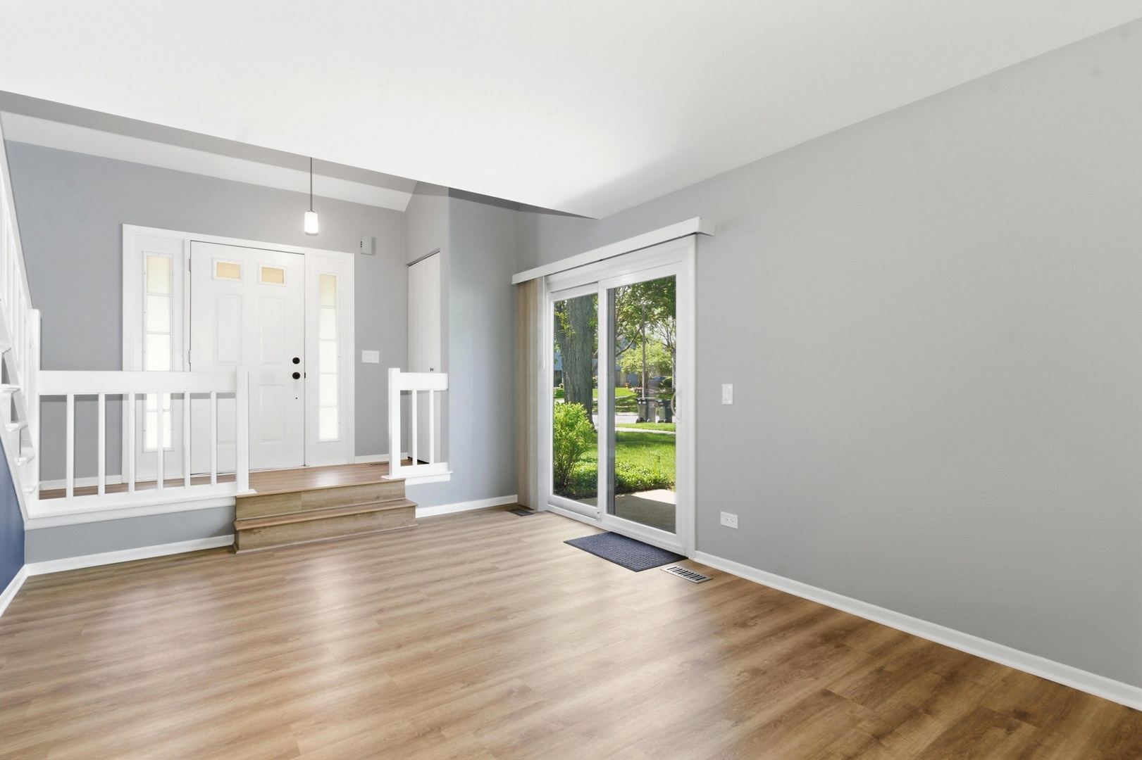 1324 Queensgreen Circle, Naperville, IL 60563