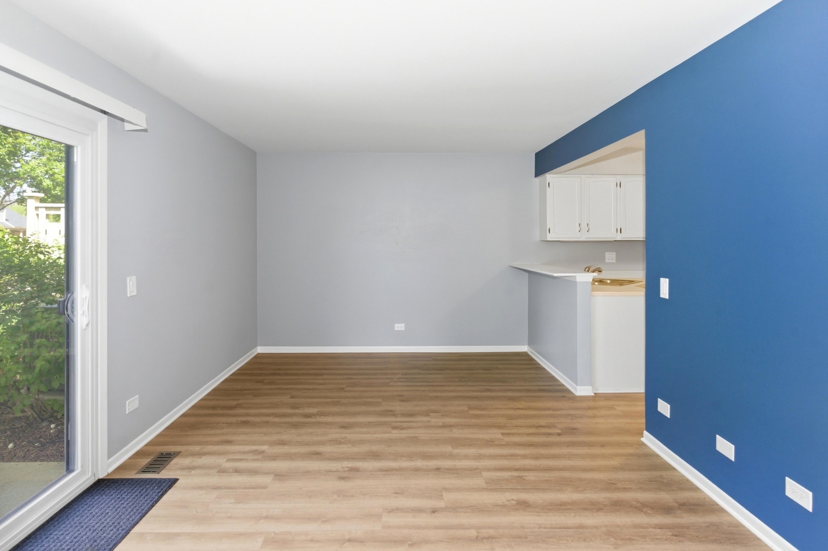 1324 Queensgreen Circle, Naperville, IL 60563