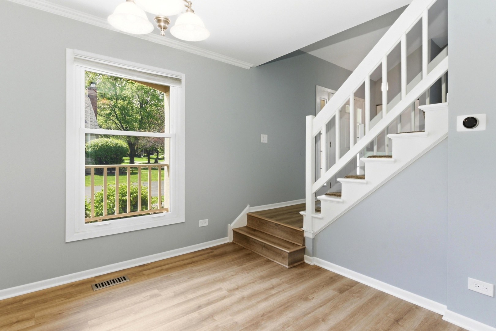 1324 Queensgreen Circle, Naperville, IL 60563