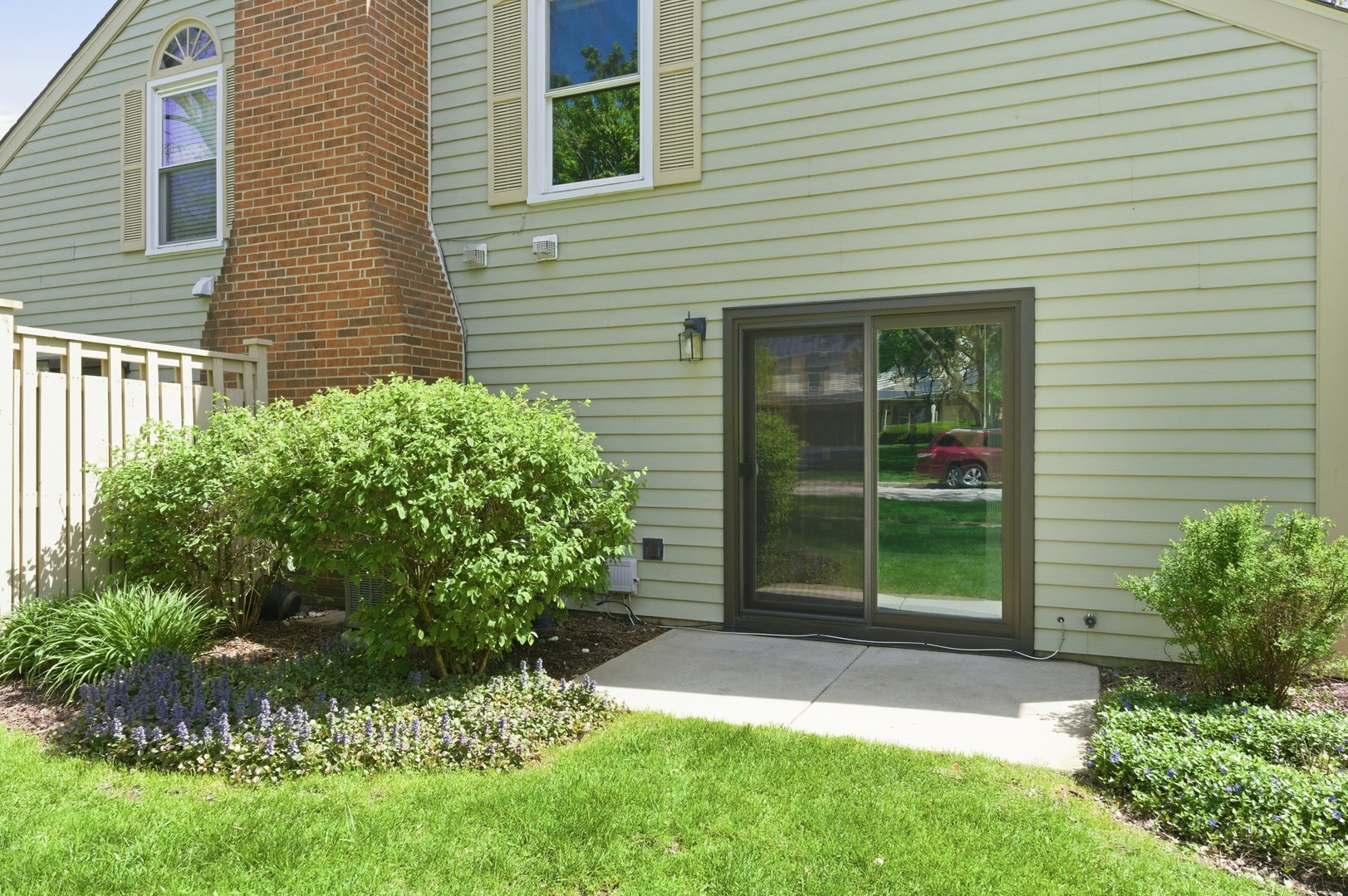 1324 Queensgreen Circle, Naperville, IL 60563