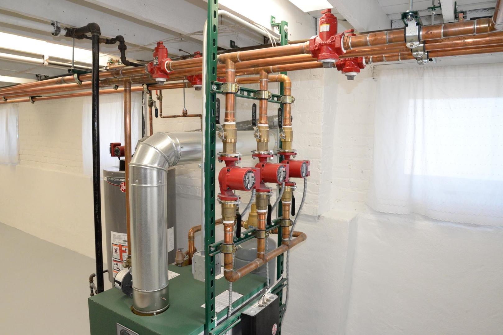 940 W Grant Drive, Des Plaines, IL 60016