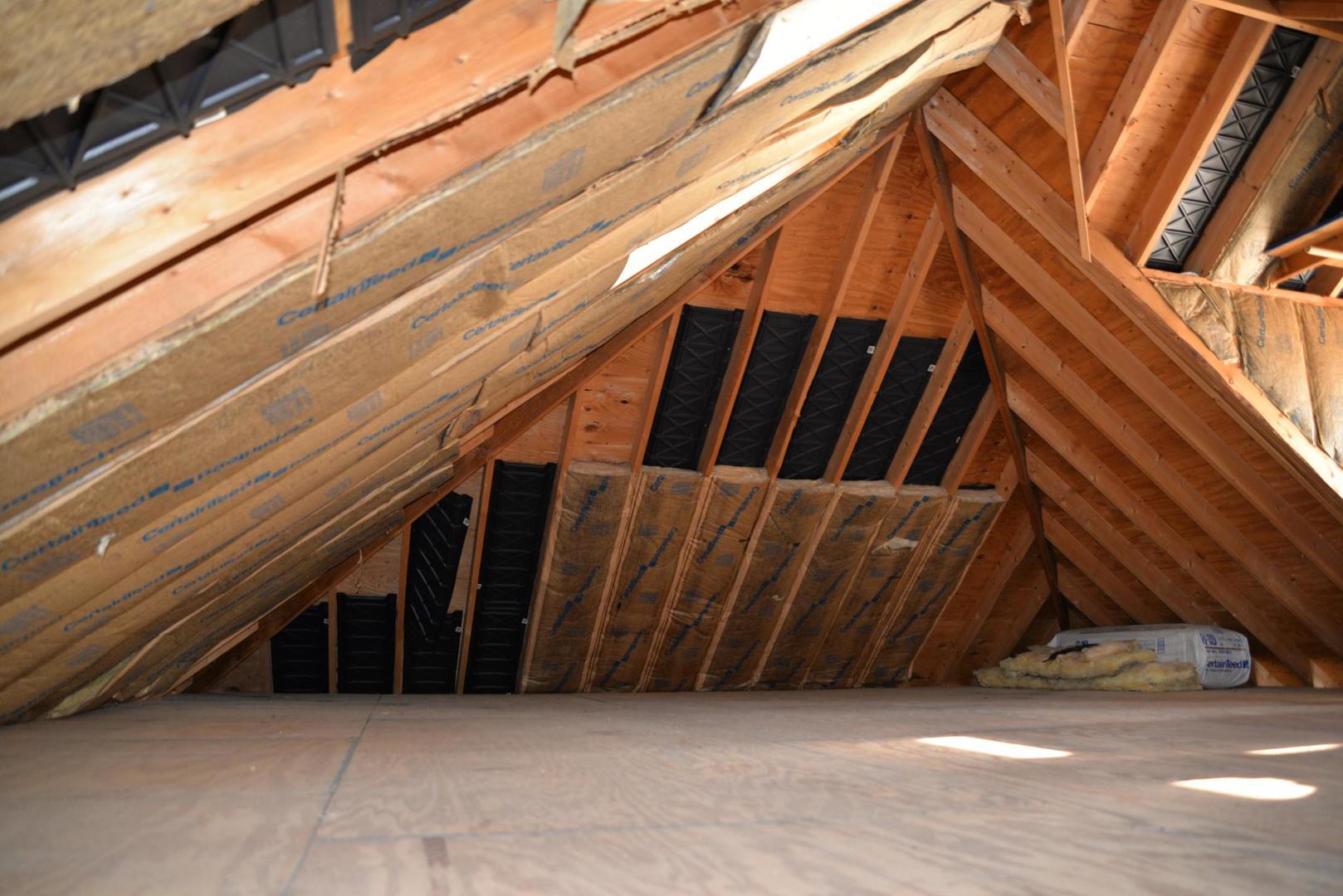 940 W Grant Drive, Des Plaines, IL 60016