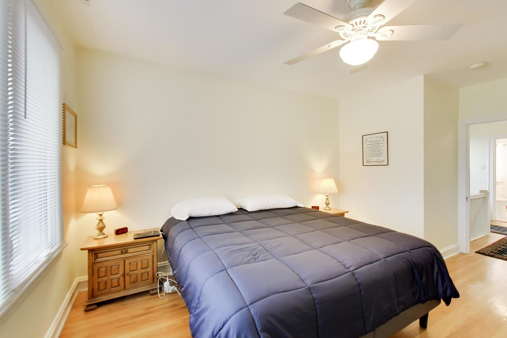 940 W Grant Drive, Des Plaines, IL 60016