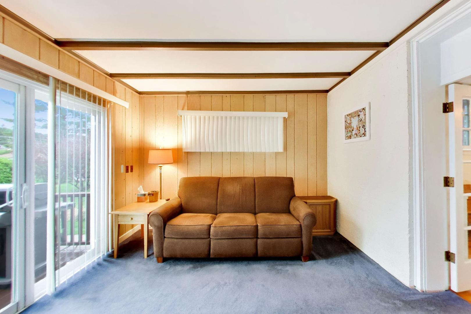 940 W Grant Drive, Des Plaines, IL 60016