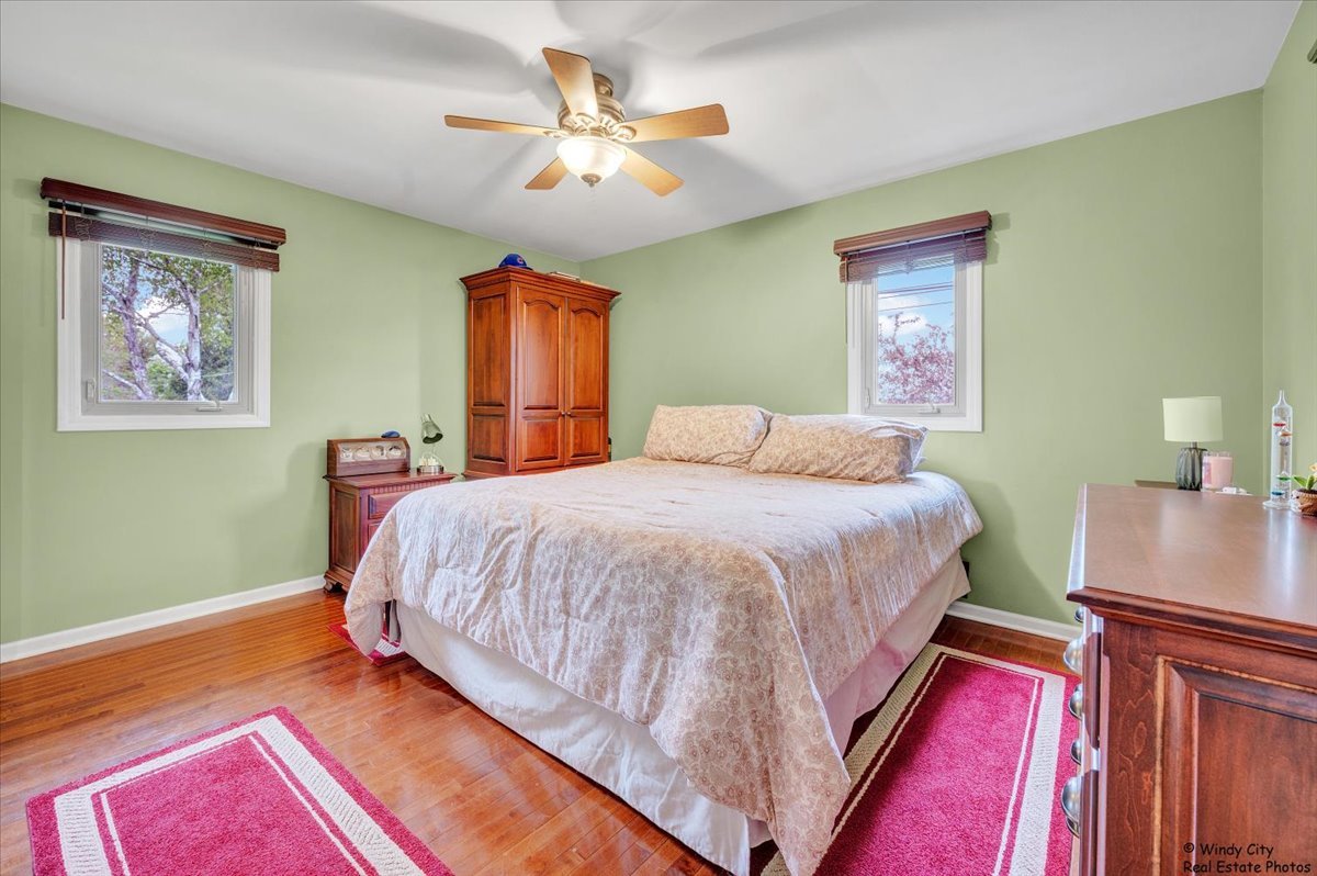 26 Washtenaw Street, Algonquin, IL 60102
