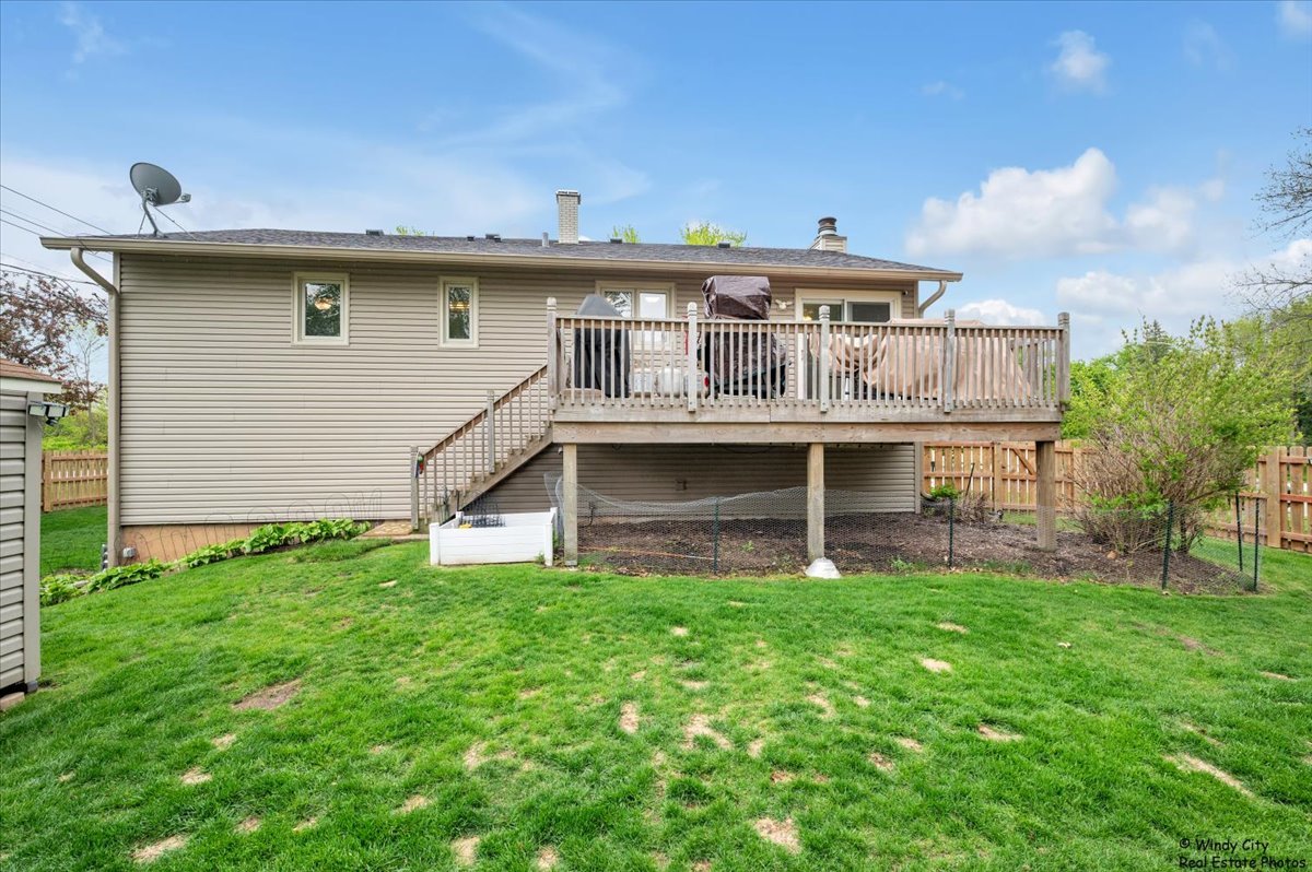 26 Washtenaw Street, Algonquin, IL 60102