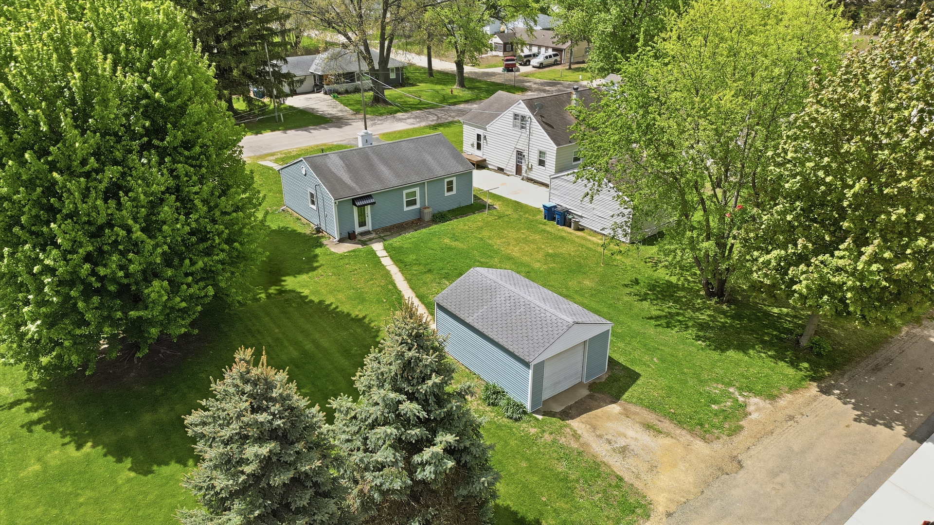 1107 University Street, Dixon, IL 61021