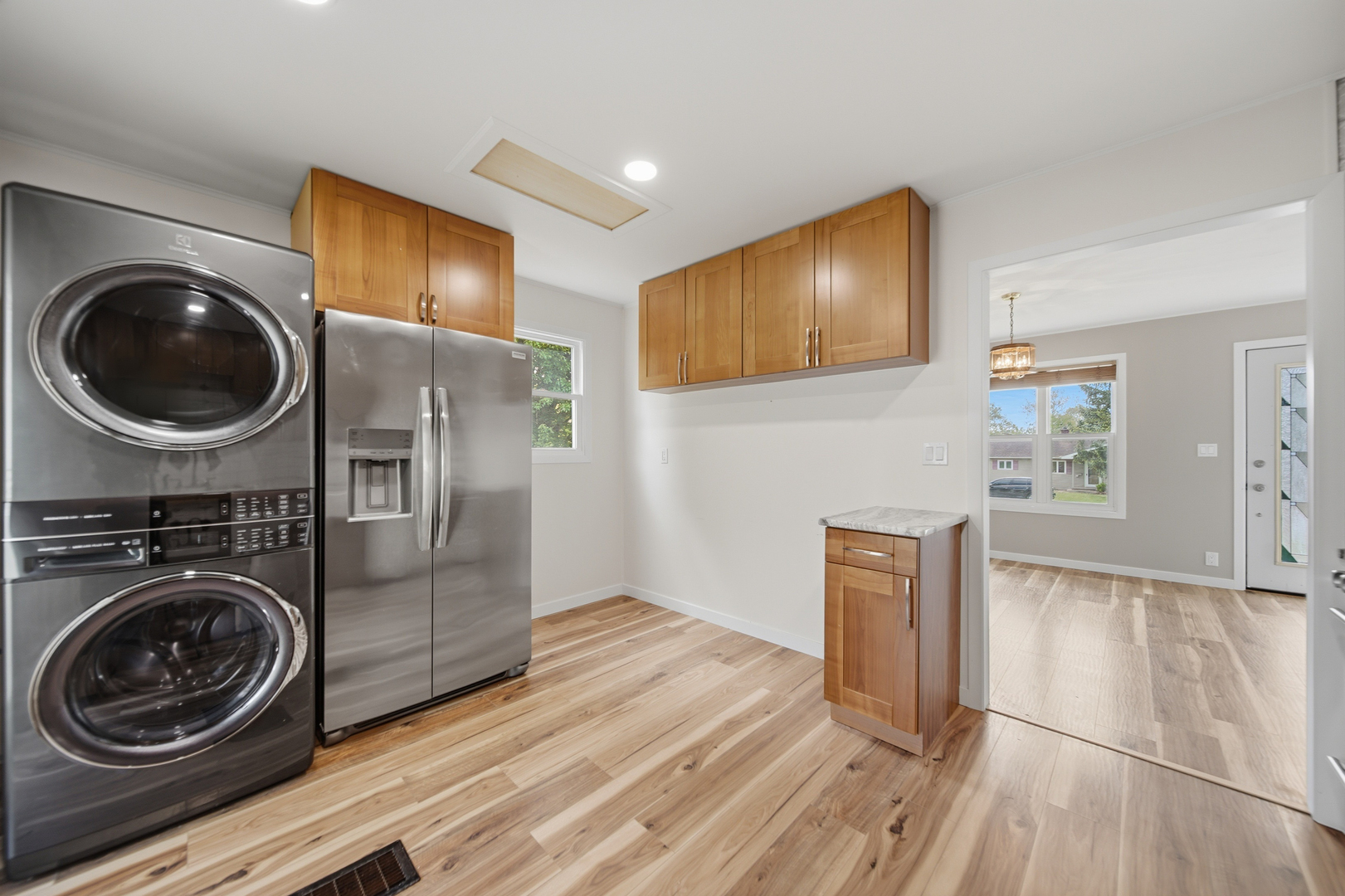 1107 University Street, Dixon, IL 61021