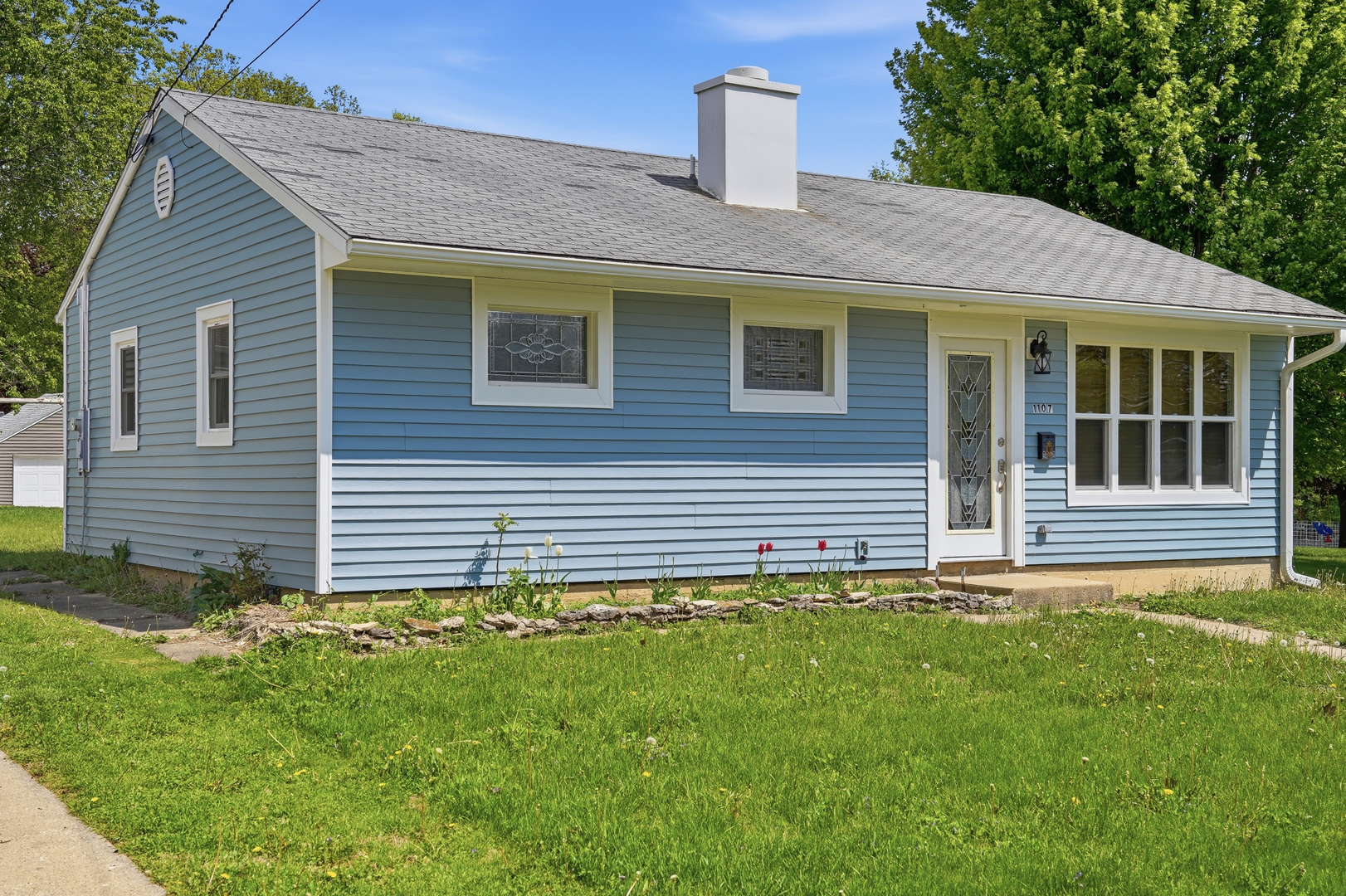 1107 University Street, Dixon, IL 61021