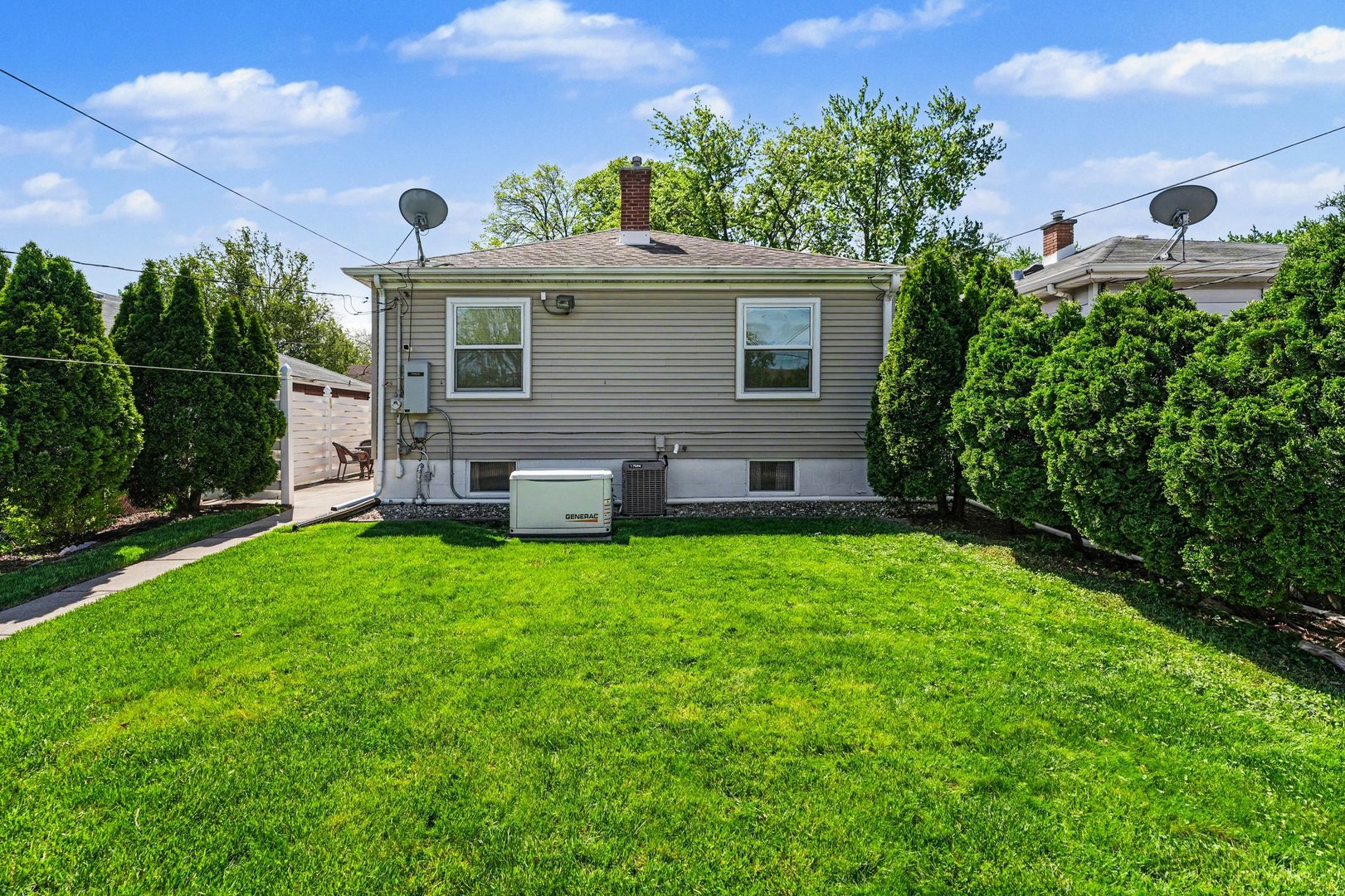 3648 Washington Street, Lansing, IL 60438