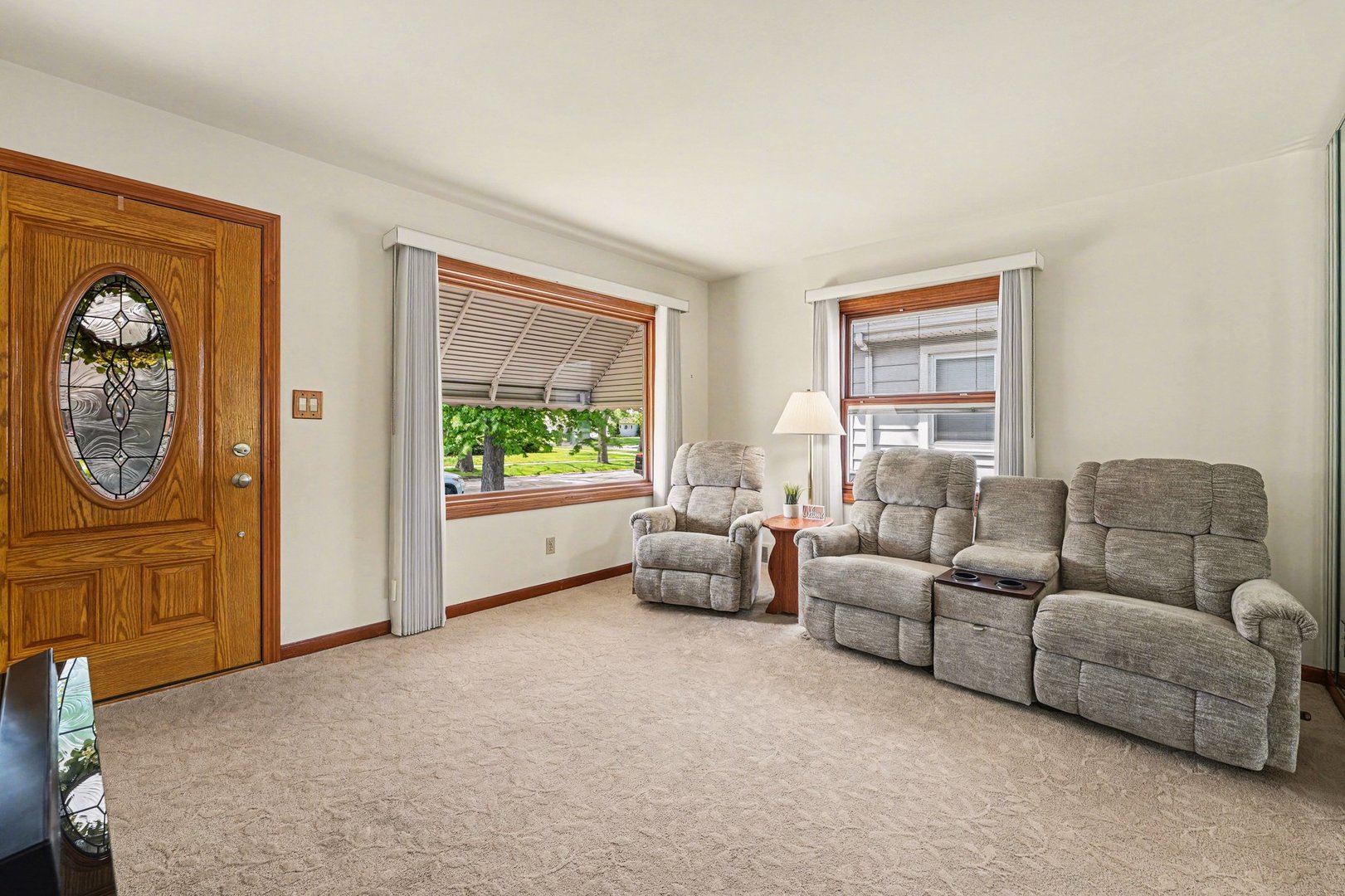 3648 Washington Street, Lansing, IL 60438