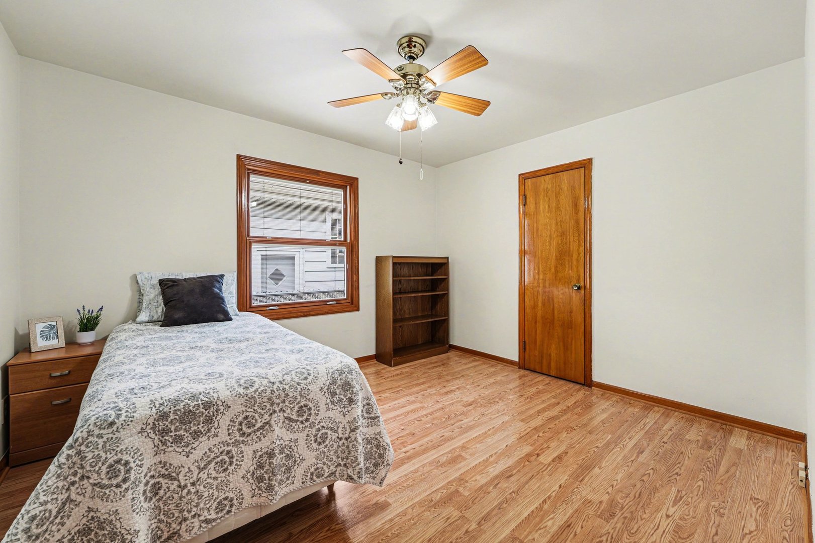 3648 Washington Street, Lansing, IL 60438