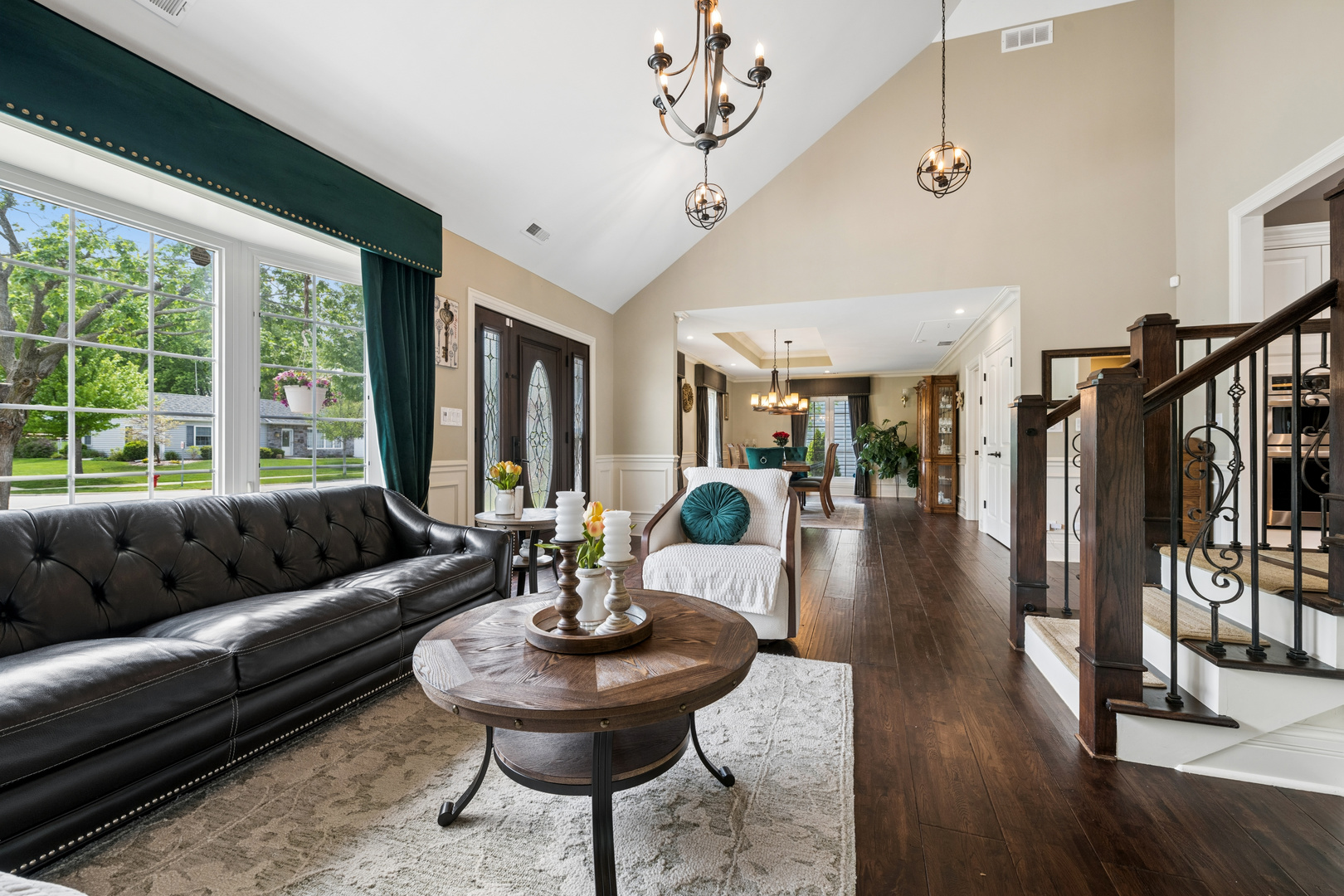 1024 Parker Drive, Schaumburg, IL 60194