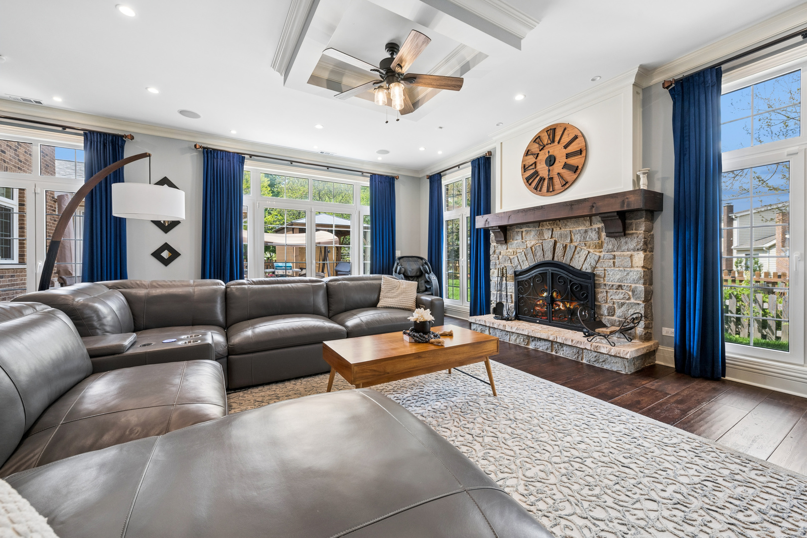 1024 Parker Drive, Schaumburg, IL 60194
