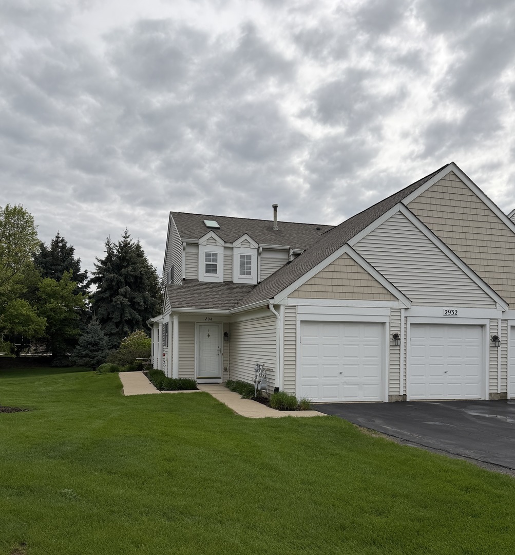 2932 BARTLETT Court #204, Naperville, IL 60564