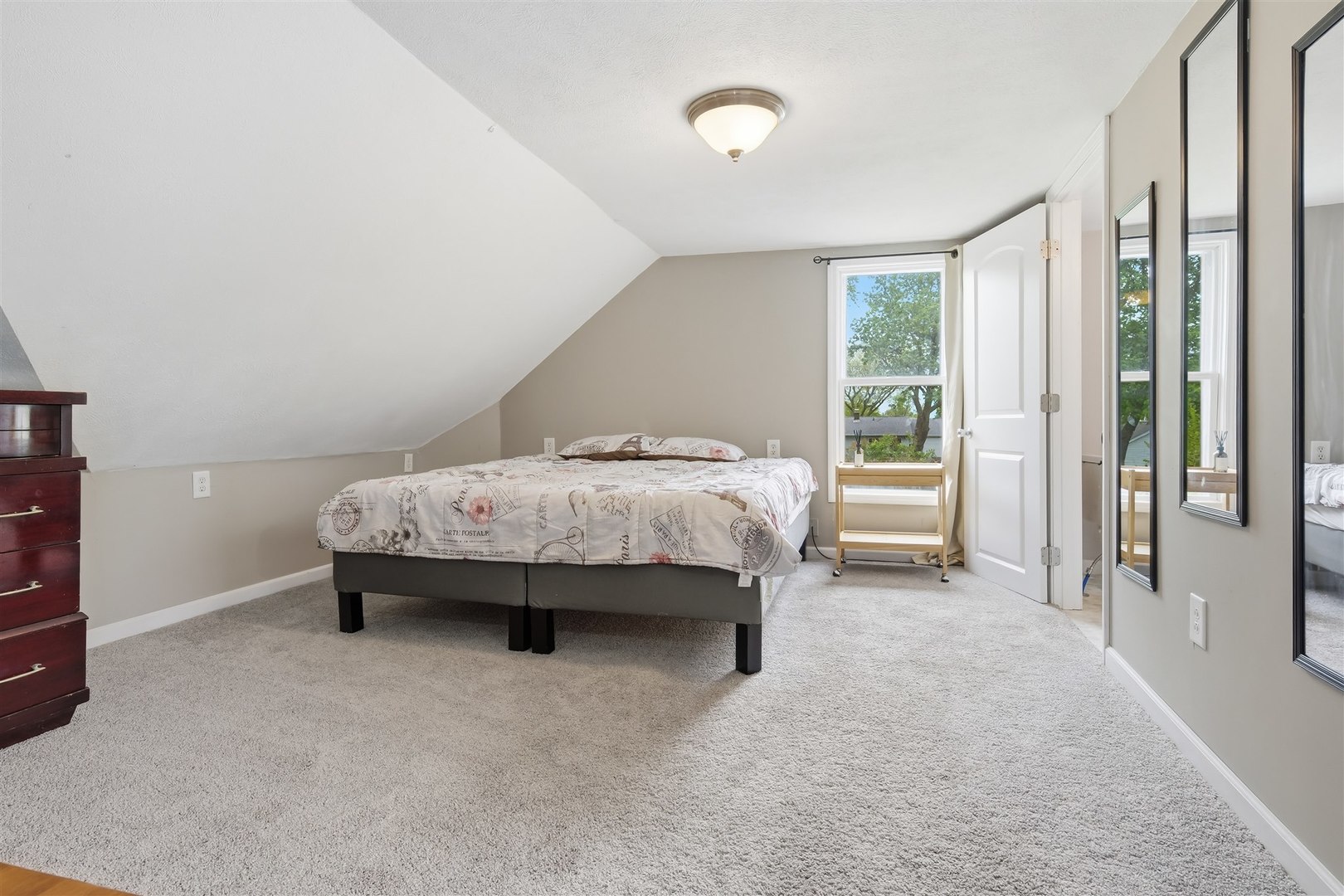 357 W 3rd Street, El Paso, IL 61738