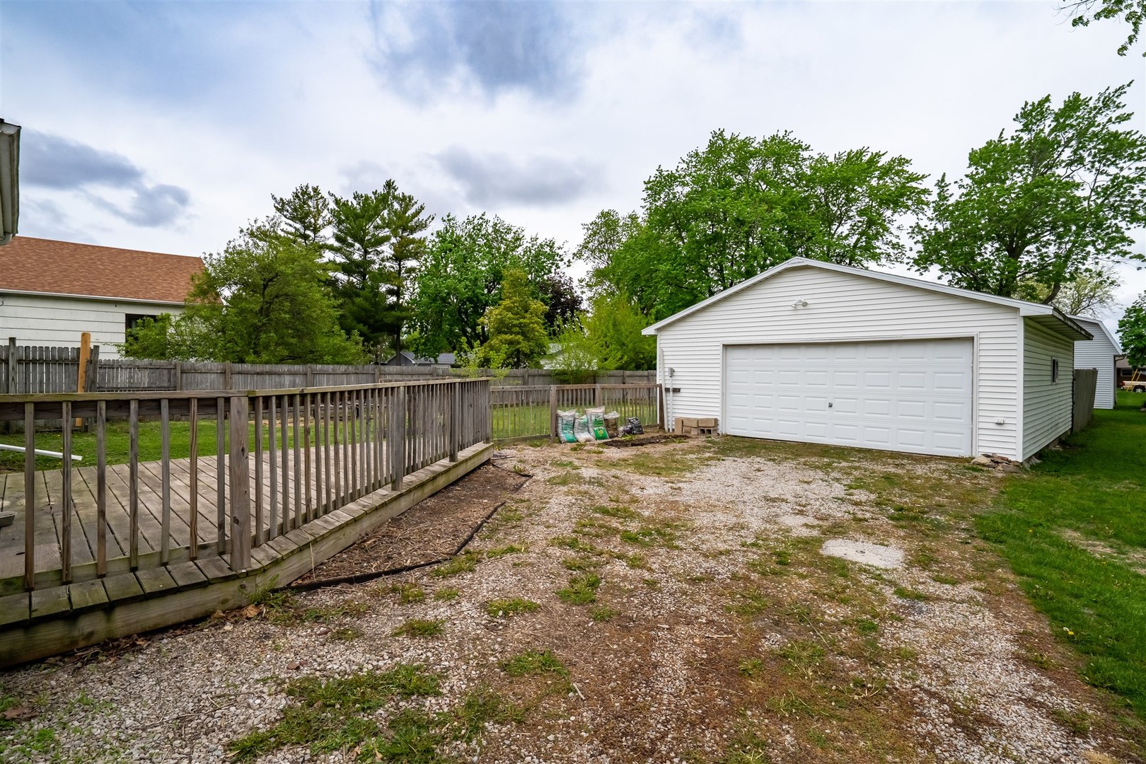 357 W 3rd Street, El Paso, IL 61738