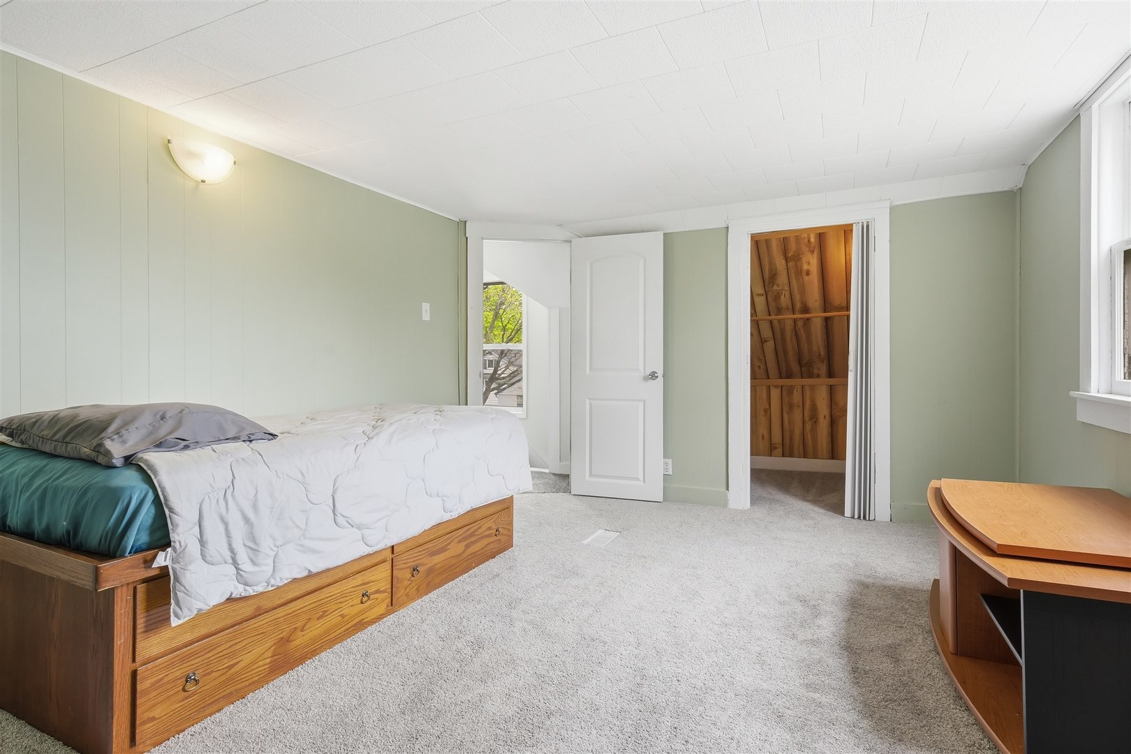 357 W 3rd Street, El Paso, IL 61738