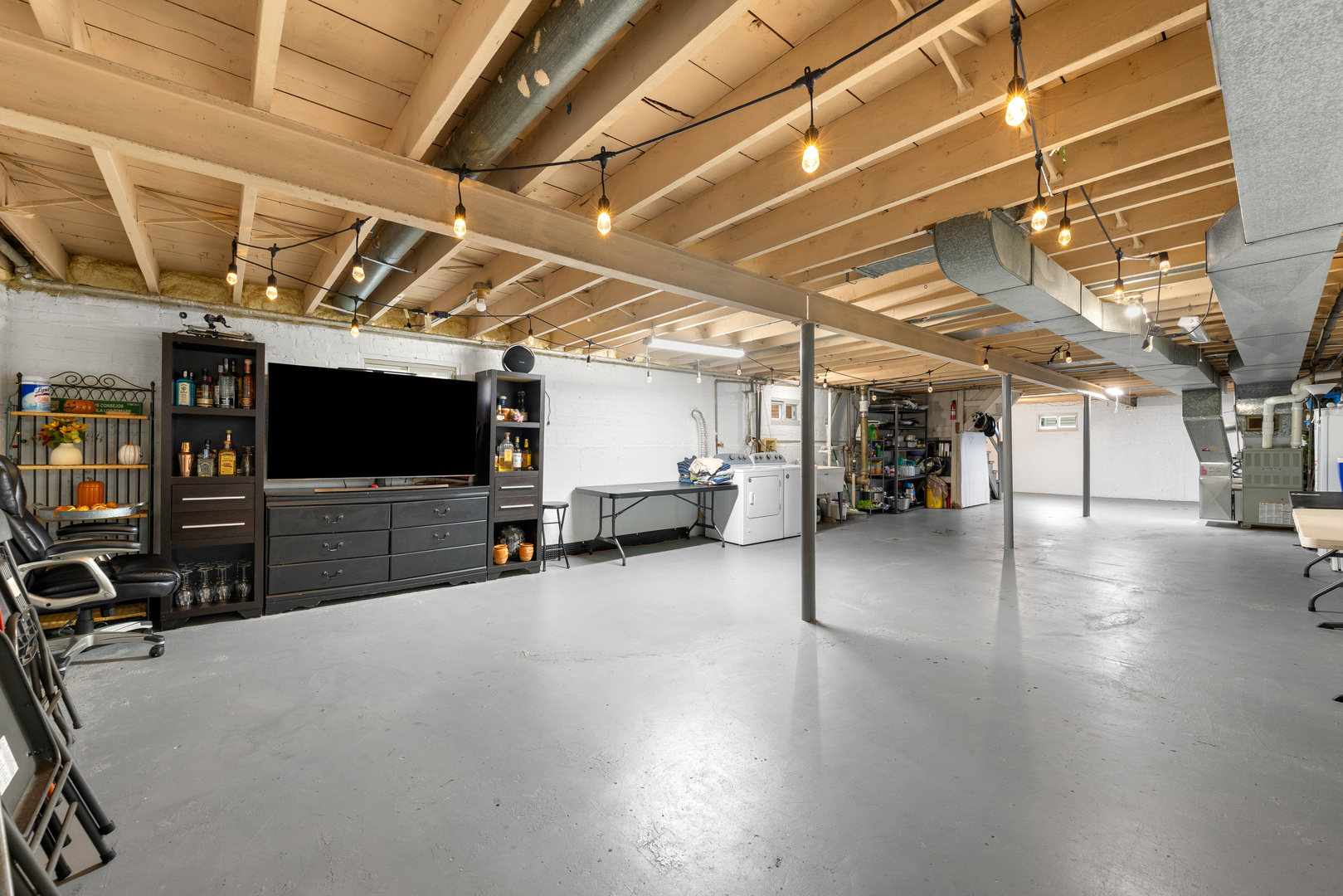 5305 S Menard Avenue, Chicago, IL 60638