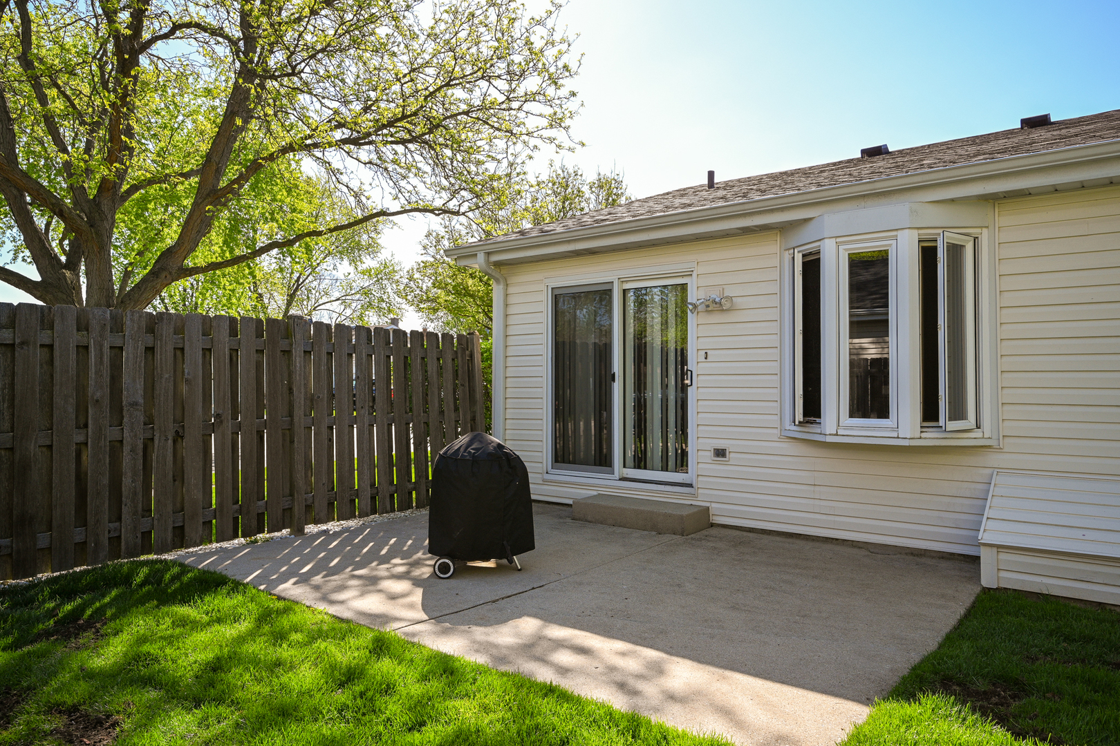 1000 Hunter Street, Lombard, IL 60148