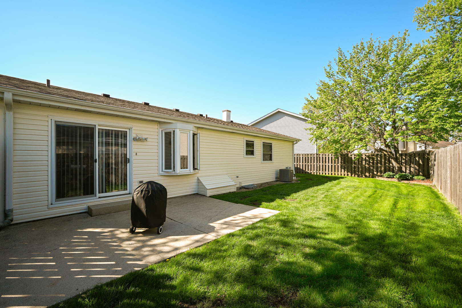 1000 Hunter Street, Lombard, IL 60148