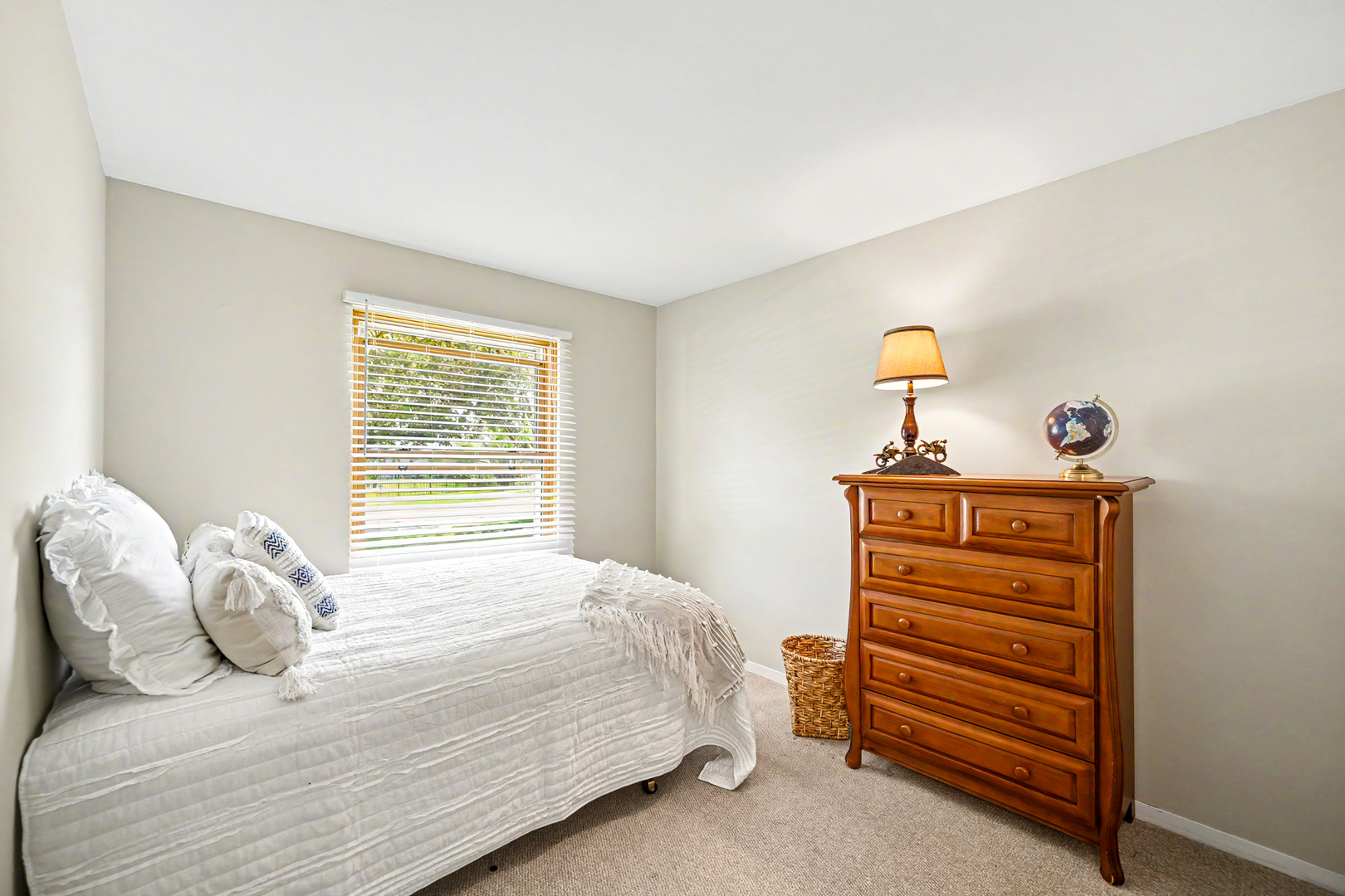 1000 Hunter Street, Lombard, IL 60148
