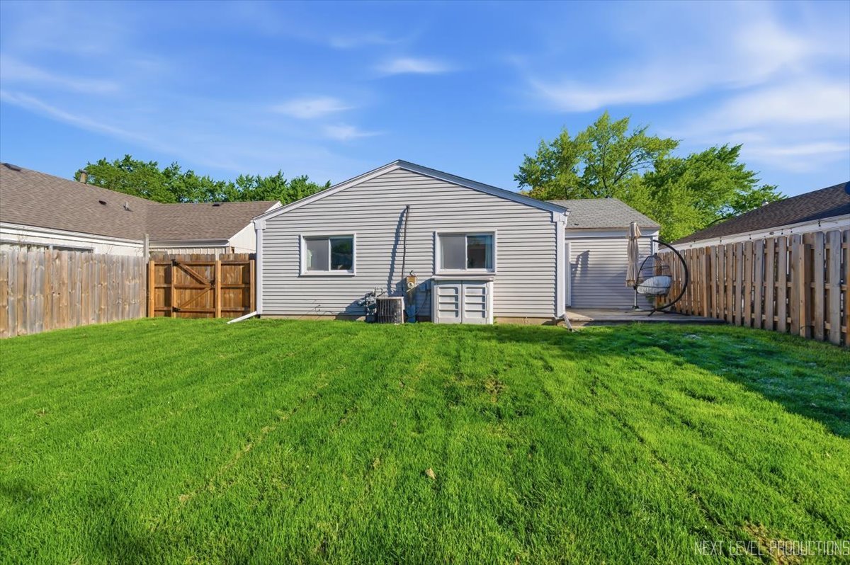 156 Tealwood Road, Montgomery, IL 60538