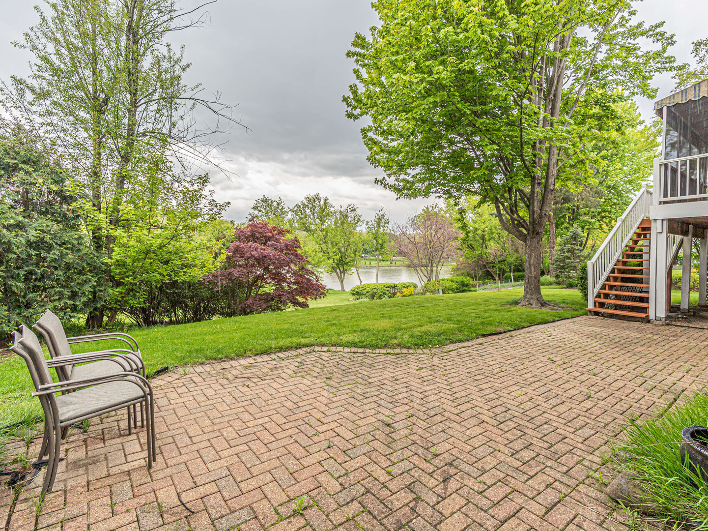 904 Warwick Lane, Lake Zurich, IL 60047