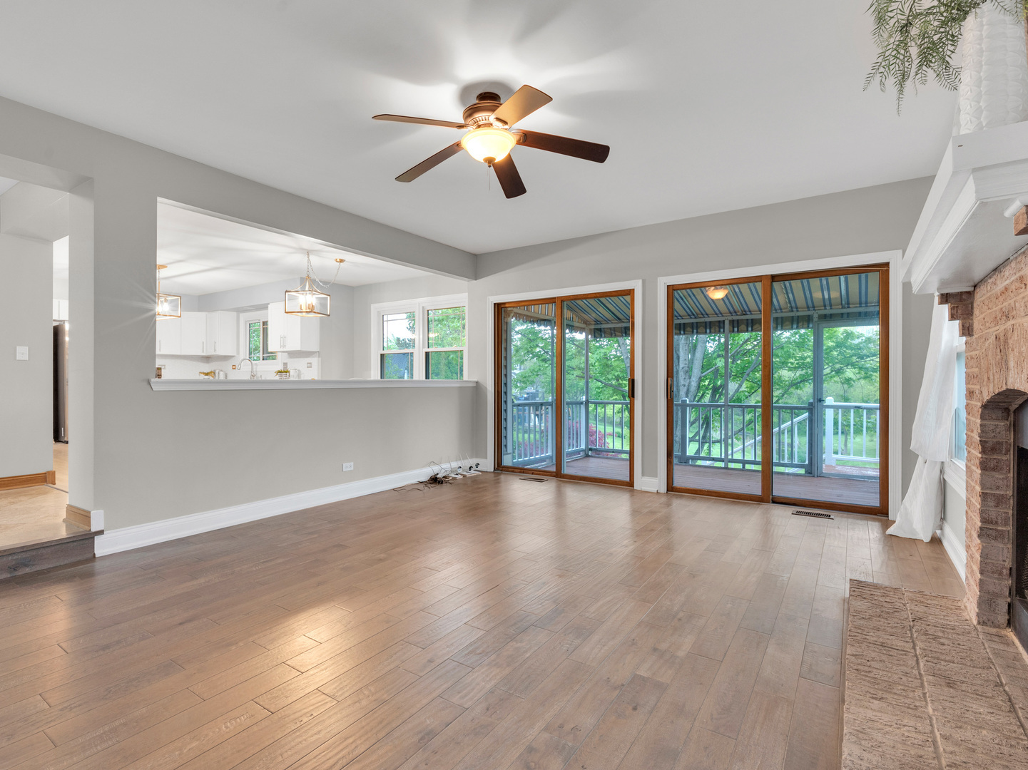 904 Warwick Lane, Lake Zurich, IL 60047