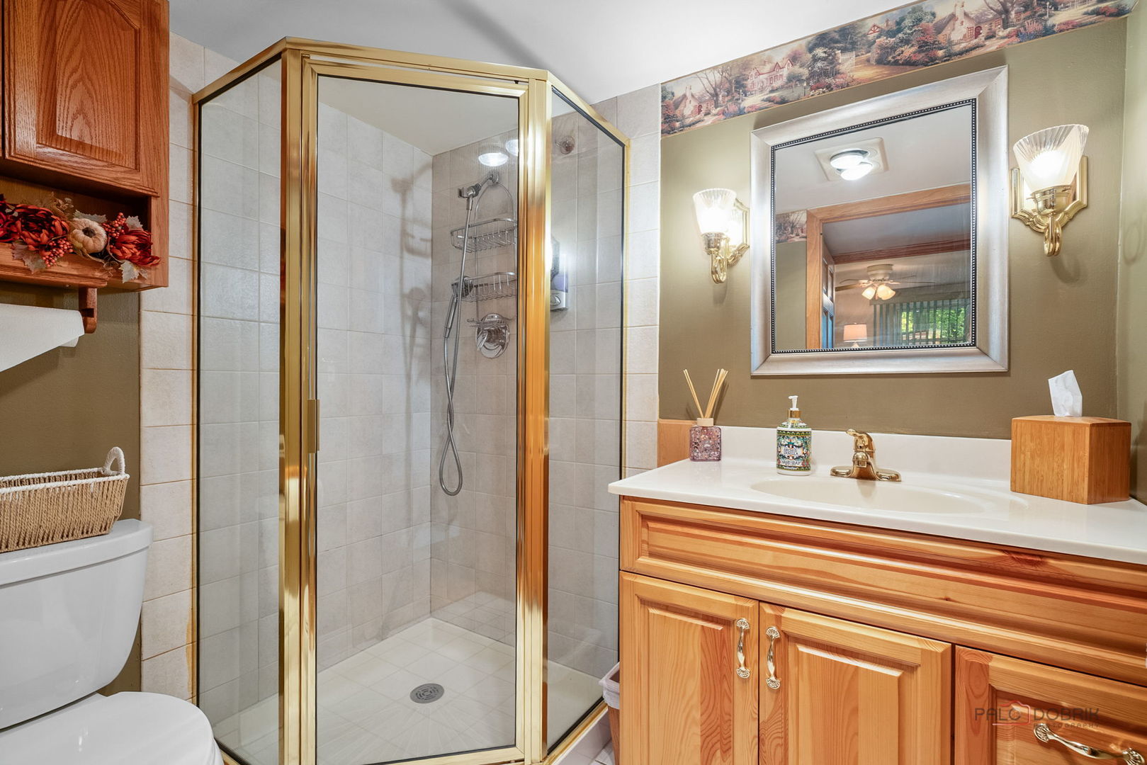 615 E Golf Road, Libertyville, IL 60048