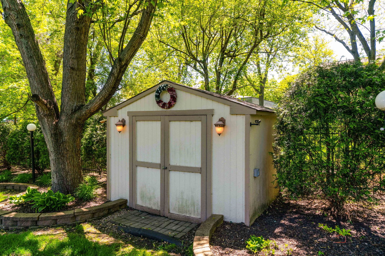 615 E Golf Road, Libertyville, IL 60048