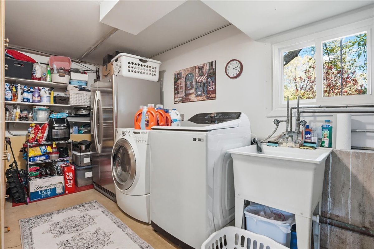 758 7TH Avenue, Libertyville, IL 60048