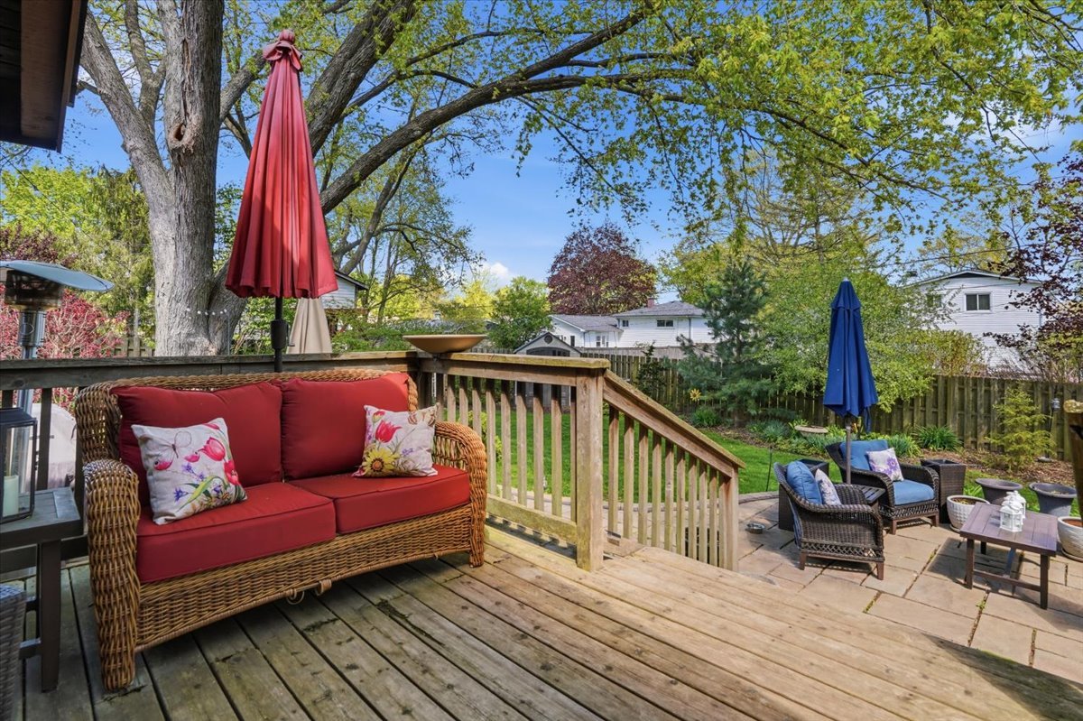 758 7TH Avenue, Libertyville, IL 60048