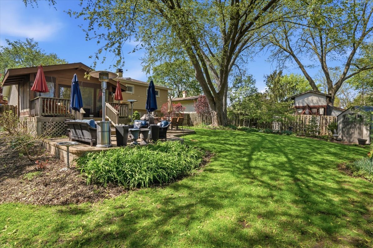 758 7TH Avenue, Libertyville, IL 60048