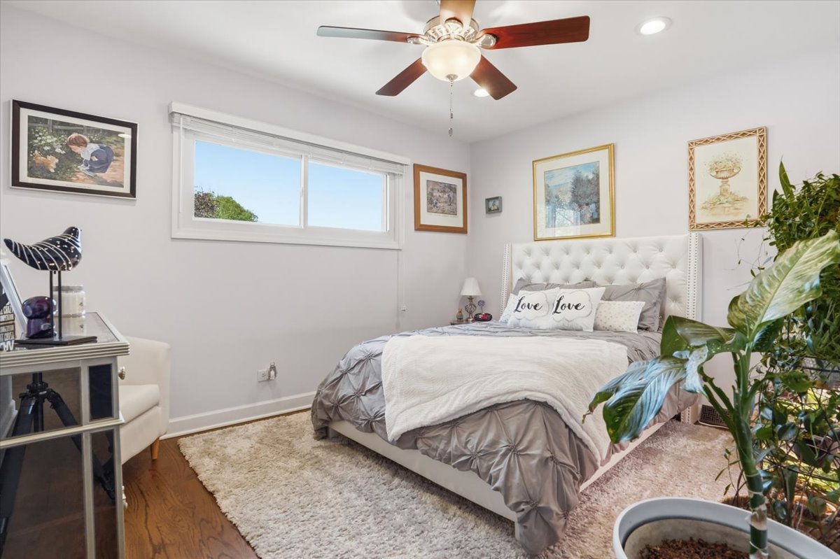 758 7TH Avenue, Libertyville, IL 60048