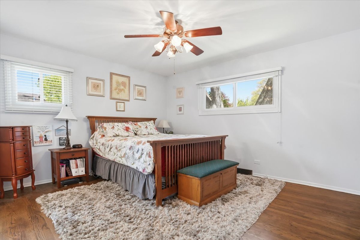 758 7TH Avenue, Libertyville, IL 60048