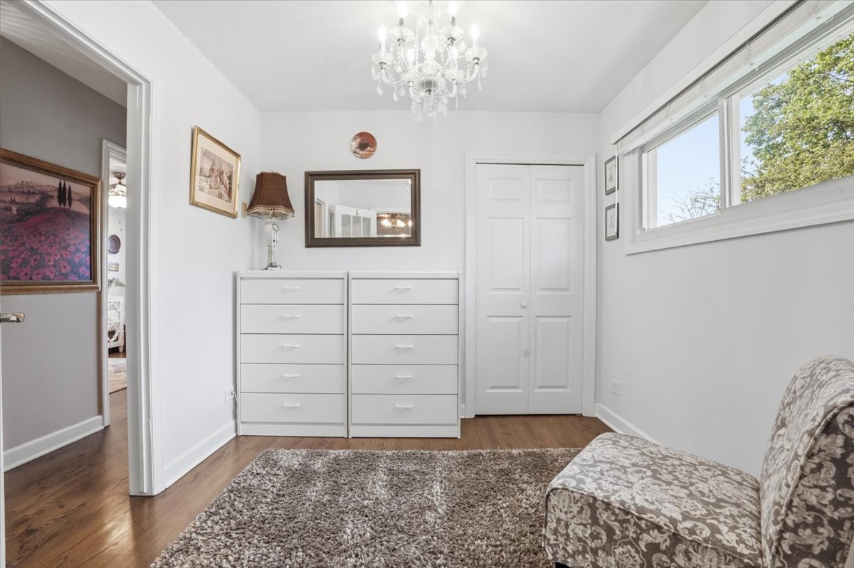 758 7TH Avenue, Libertyville, IL 60048