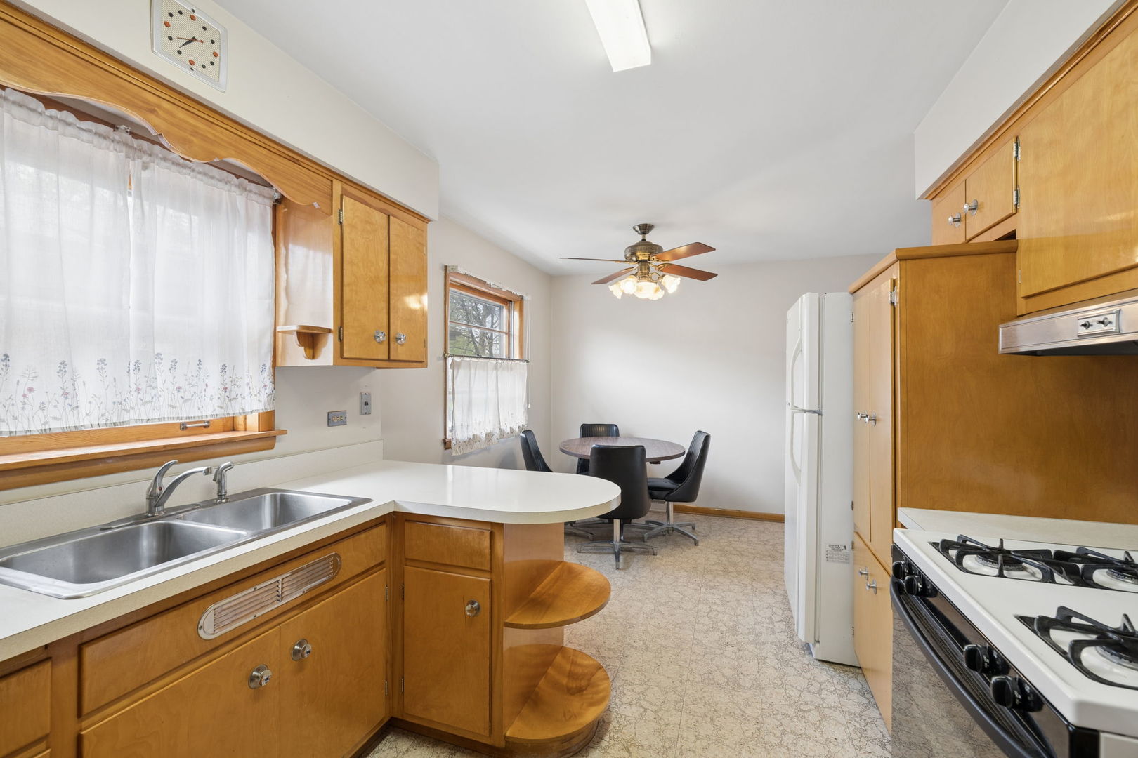 16411 Evans Avenue, South Holland, IL 60473