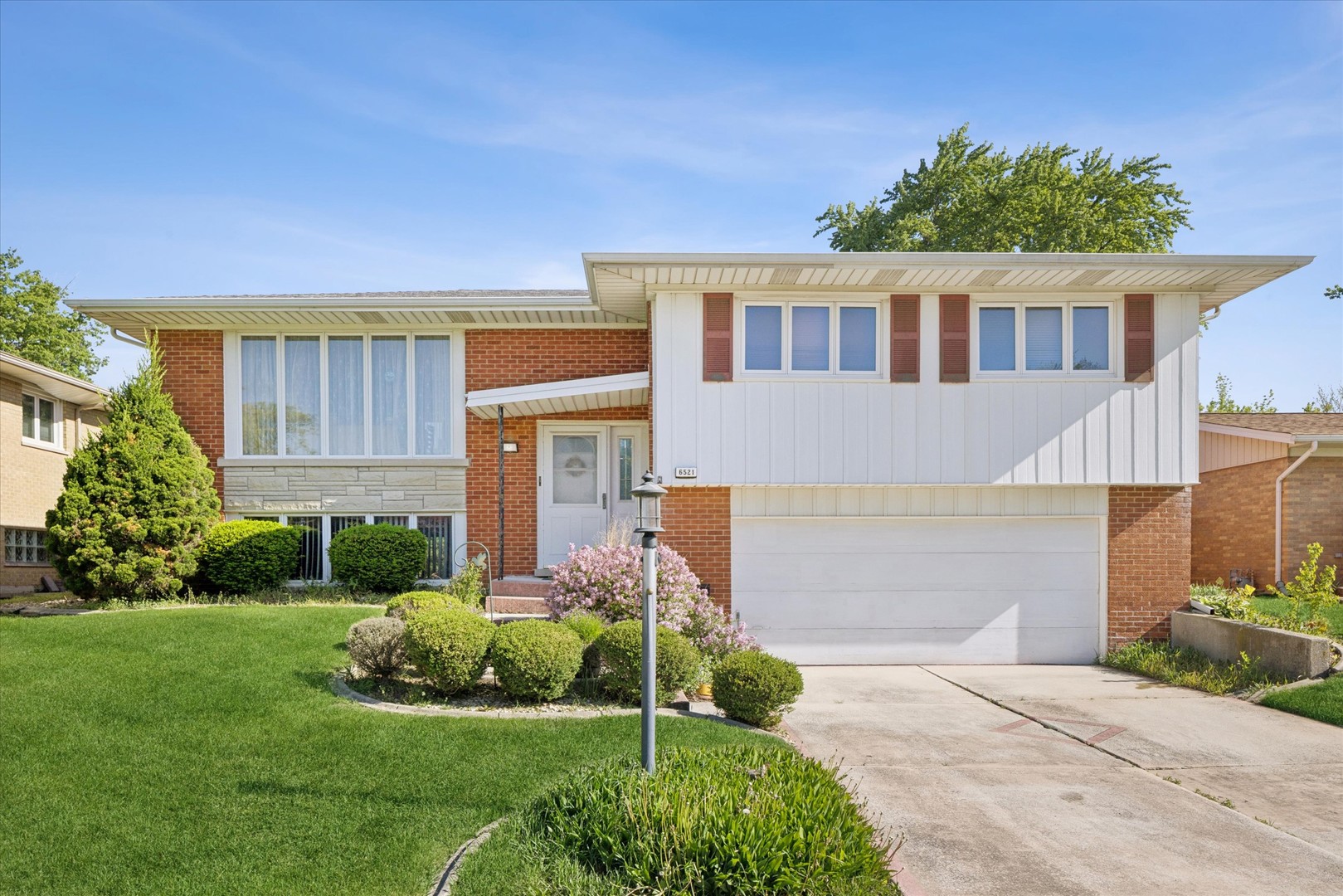 6521 Cedar Road, Oak Forest, IL 60452