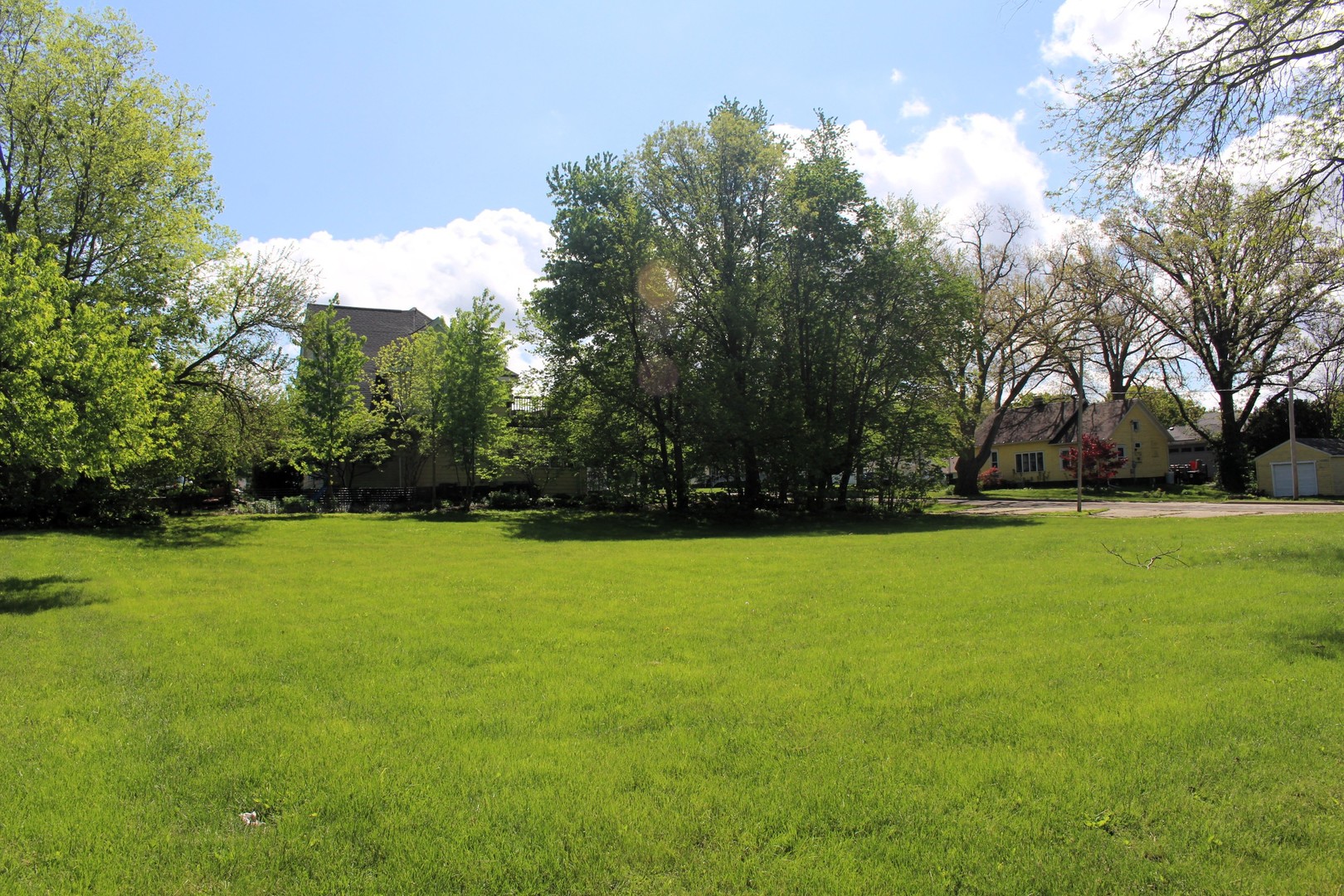 600 E Cedar Street, Leroy, IL 61752