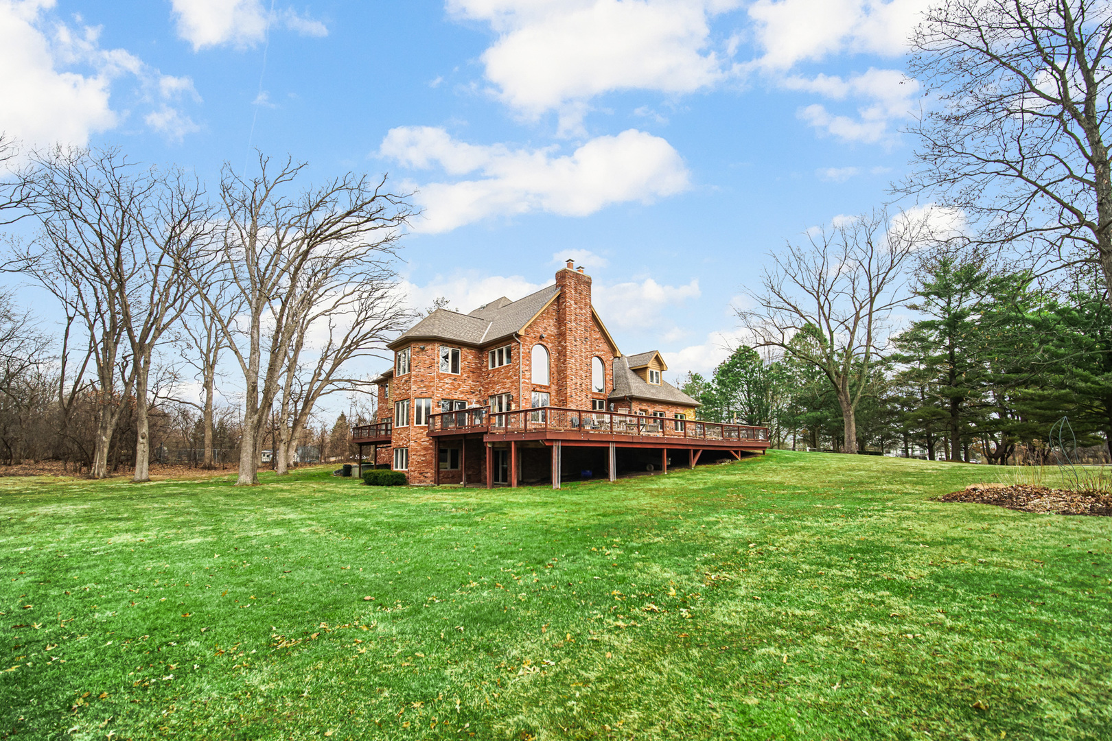 1N424 Indian Knoll Road, West Chicago, IL 60185
